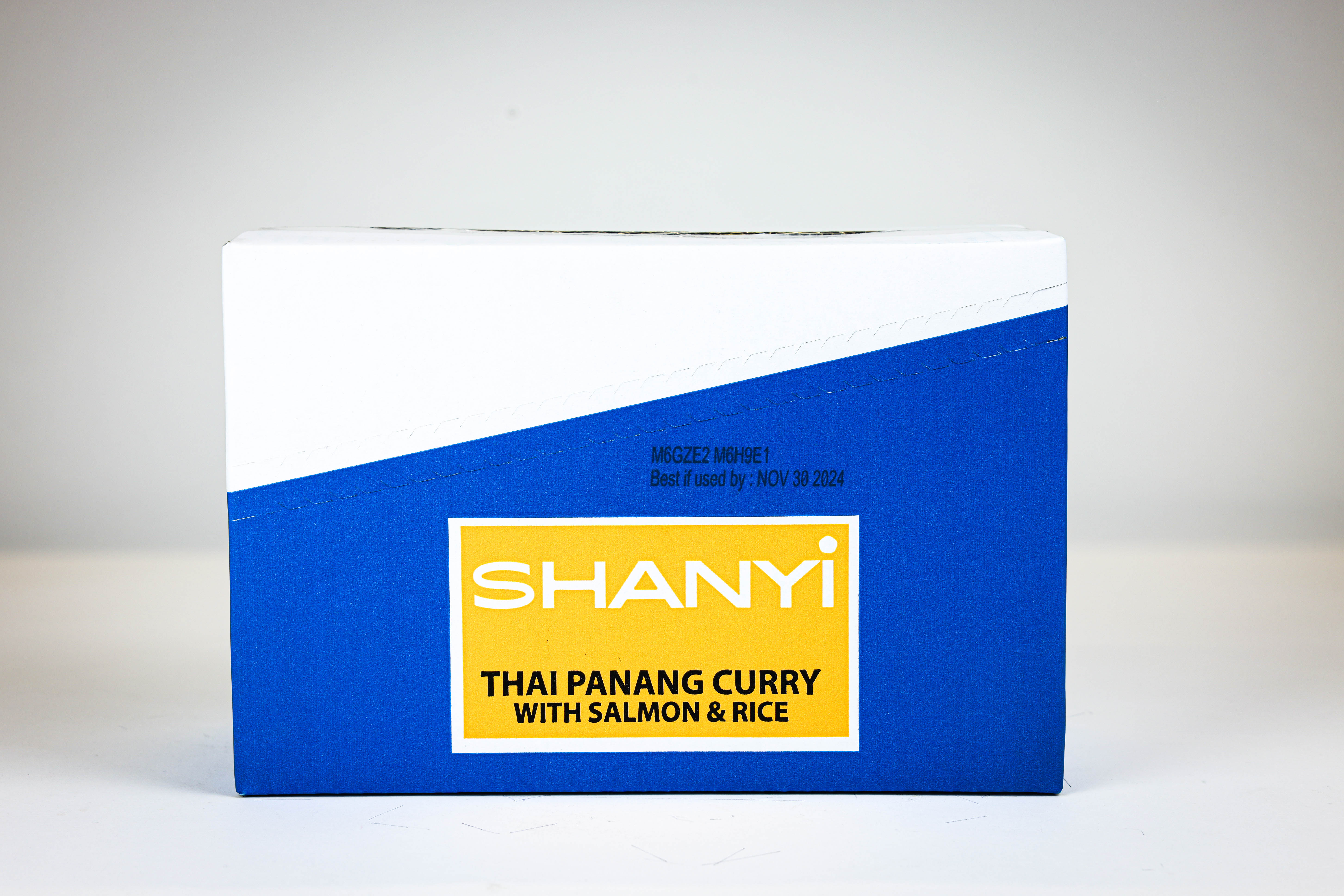 ShanYi Instant Microwave Meals Ready to Eat, 250g/8.8oz, Thai Panang Curry with Salmon and Jasmine Rice, Case of 6
